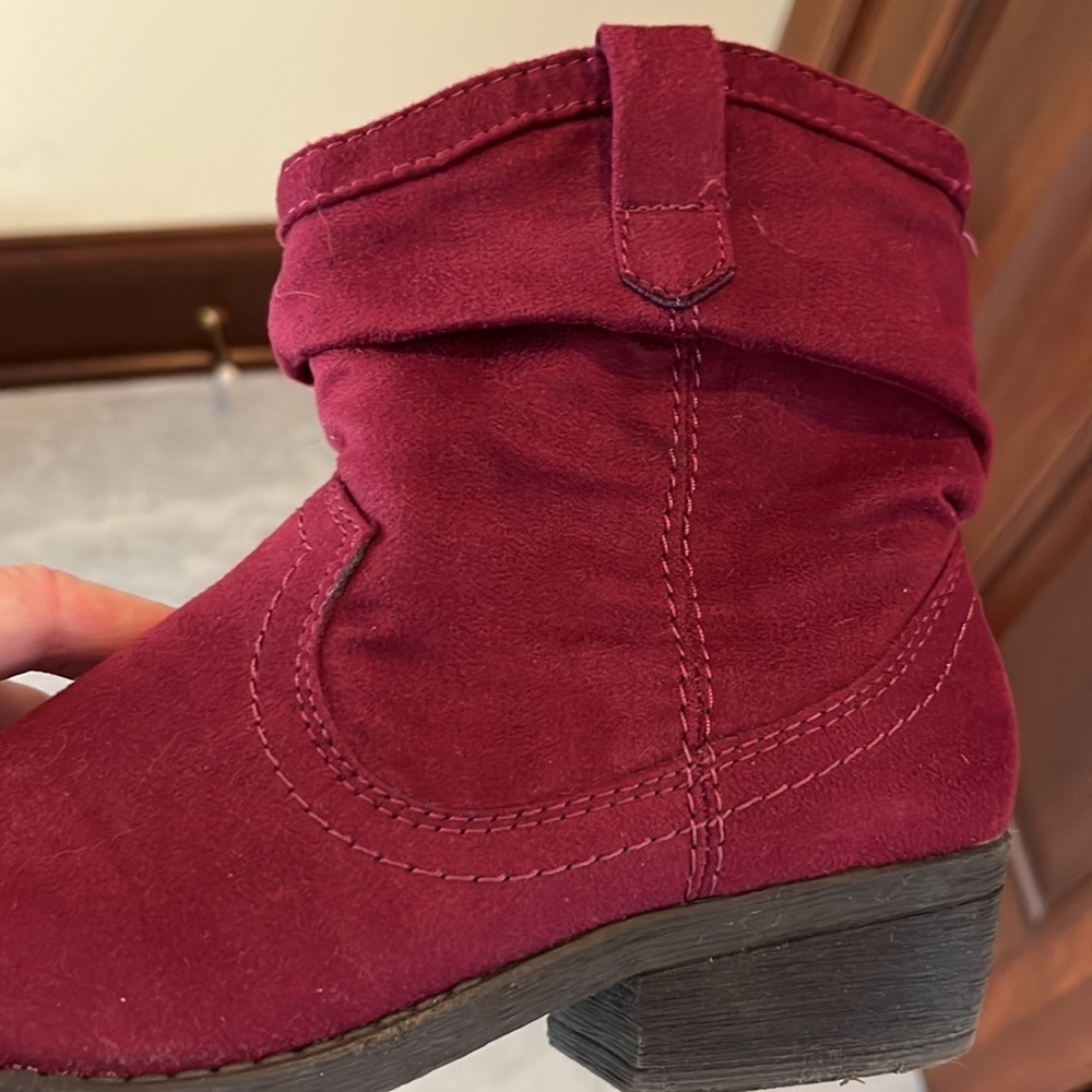 Trend Report, Rosie, Red wine boots size 6